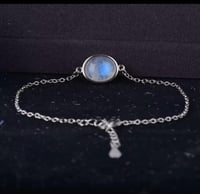 اسورة من حجر القمر فضة عيار 925