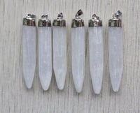 قلادة حجر السلينايت