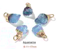 قلادة حجر اكوامارين خام ( Aquamarine )