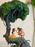 مجسم - شجرة طرزان و جين المضيئة