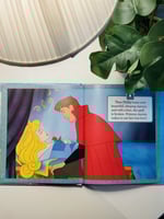 قصة مصورة - الجميلة النائمة