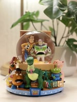 بلورة ديزني الموسيقية- حكاية لعبة