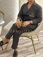 الزي الرسمي للكلية التقنية للبنات ( قطعتين ) بالطو...