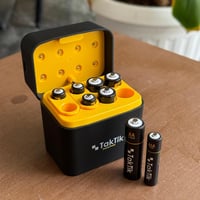 شاحن بطاريات ليثيوم تكتك مع 8 بطاريات قابلة للشحن...