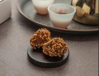 تمر سكري محشي بالبيكان