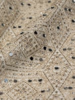 قماش مطرز مشغول بالكرستال وطعم بالمرايات