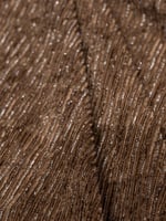 مخمل مكسر على سترتش بلمعه فضيه