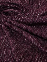 مخمل مكسر على سترتش بلمعه فضيه