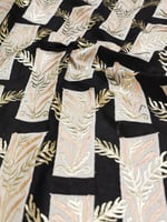 لنن مطرز مشغول على ترتر