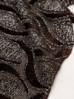 مخمل شيفون على سترتش بلمعه ذهبيه