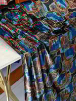 مخمل على سترتش