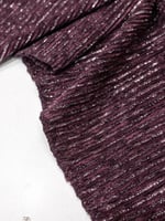 مخمل مكسر على سترتش بلمعه فضيه