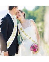 وشاح للأم والاب ابيض وذهبي لحفل كشف جنس الجنين