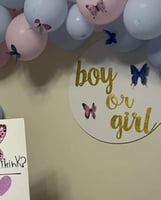 لافتة لامعة لحفل كشف جنس الجنين