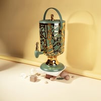 موزع مشروبات بلاستيك بتصميم مميز لون اخضر سعة 3 لت...