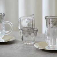 طقم فناجين وبيالات قهوة و شاي زجاج مع صحون بتصميم...