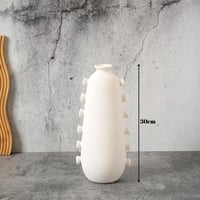 فازة بتصميم أنيق باللون الابيض مقاس 30 سم