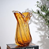 فازة ديكور زجاجية بتدرج عسلي ذهبي فاخر