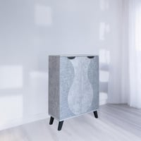 دولاب أحذية بتصميم هندسي للمدخل – لون رمادي