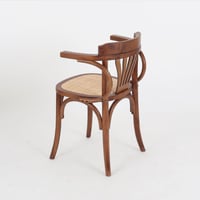 كرسي خشب مع مقعد من الخيزران باللون البني مقاس 44x...