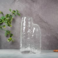 فازة زجاج بتصميم ديكورى أنيق باللون الشفاف مقاس 14...