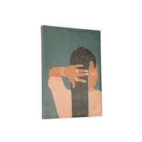 لوحة جدارية فنية بتصميم مميز علي شكل فتاة بالوان م...