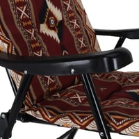 كرسي رحلات قابل للطي بنقشة تراثية بلون بني