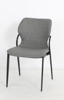 كرسي قماش بقواعد معدن لون رمادي X أسود مقاس 47x43x...