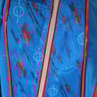 شنطة ظهر مدرسية بتصميم ابطال لون ازرق و احمر