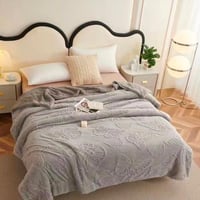 بطانية بتصميم فراشات لون رمادي فاتح مقاس 200x180 س...