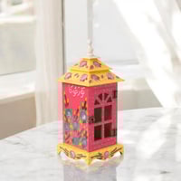 فانوس رمضان خشب بتصميم مميز بعبارة (نورتونا) لون ا...