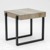 طقم طاولات مصنوع من المعدن والخشب بتصميم مميز بالل...