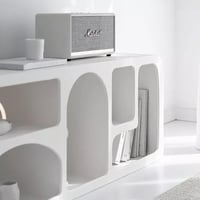 طاولة تلفزيون متعددة الاستخدامات باللون الأبيض مقا...