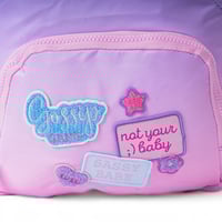 شنطة ظهر مدرسية بتصميم مميز لون ازرق ووردي مقاس 30...