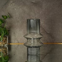 فازة زجاج بتصميم اسظواني مضلع مميز لون شفاف مقاس 2...