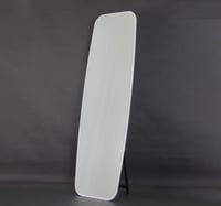 مرايا ستاند بإطار أنيق – لمسة فاخرة لأناقة يومك لو...