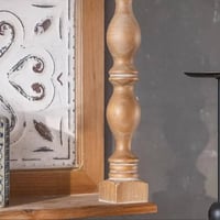 رف جداري بالتصميم الروماني