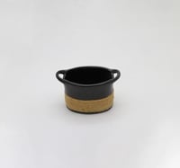 فازة ديكور أنيقة بتصميم عصري يلفت الأنظار