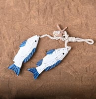 تعليقة جدارية بتصميم سمك لون أزرق وأبيض مقاس 40 سم