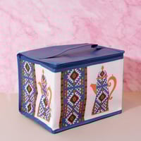 حقيبة ترامس بتصميم رمضاني أنيق لون ابيض وازرق مقاس...