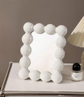 مرايا ستاند صغيرة بإطار باللون الأبيض مقاس 24 سم