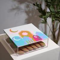 صندوق الضيافة.. علبة حلويات "ليالي المدينة" الأكري...