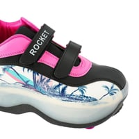 حذاء تزلج جلد بعجلات للاطفال بتصميم مميز لون اسود...