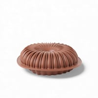 قالب كيك دائري بفتحة وسط – تصميم مموج لصناعة الكيك...