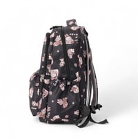 شنطة ظهر مدرسية لون أسود بتصميم لابوبو مقاس 30X40...