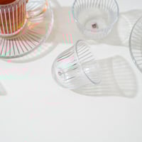 طقم فناجين وبيالات قهوة و شاي مع صحون بتصميم عصري...