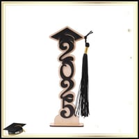 ستاند تخرج بتصميم مميزة لون اسود وذهبي مقاس 20 سم