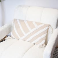 خدادية بتصميم عصري لون بيج وابيض مقاس 50x30 سم