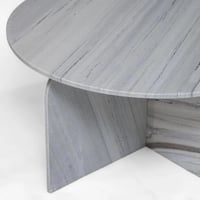 طقم طاولات بتصميم فاخر من الرخام الطبيعي