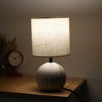 لمبة طاولة بتصميم دائري أنيق